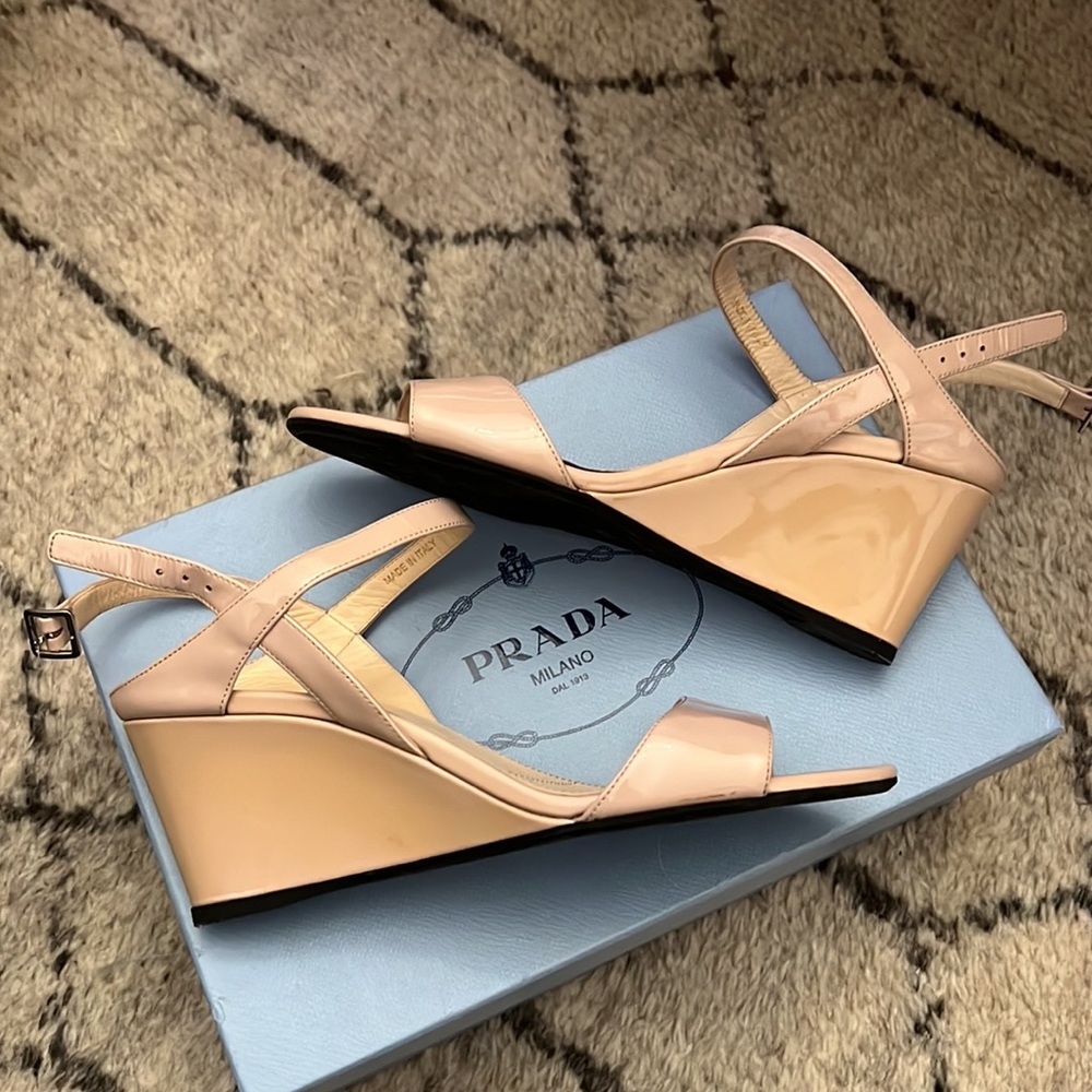 Prada Basic Slingback Wedge Sandal Beige Patent 3… - image 7